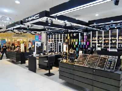 4. Jasa titip make up Jasa titip make up